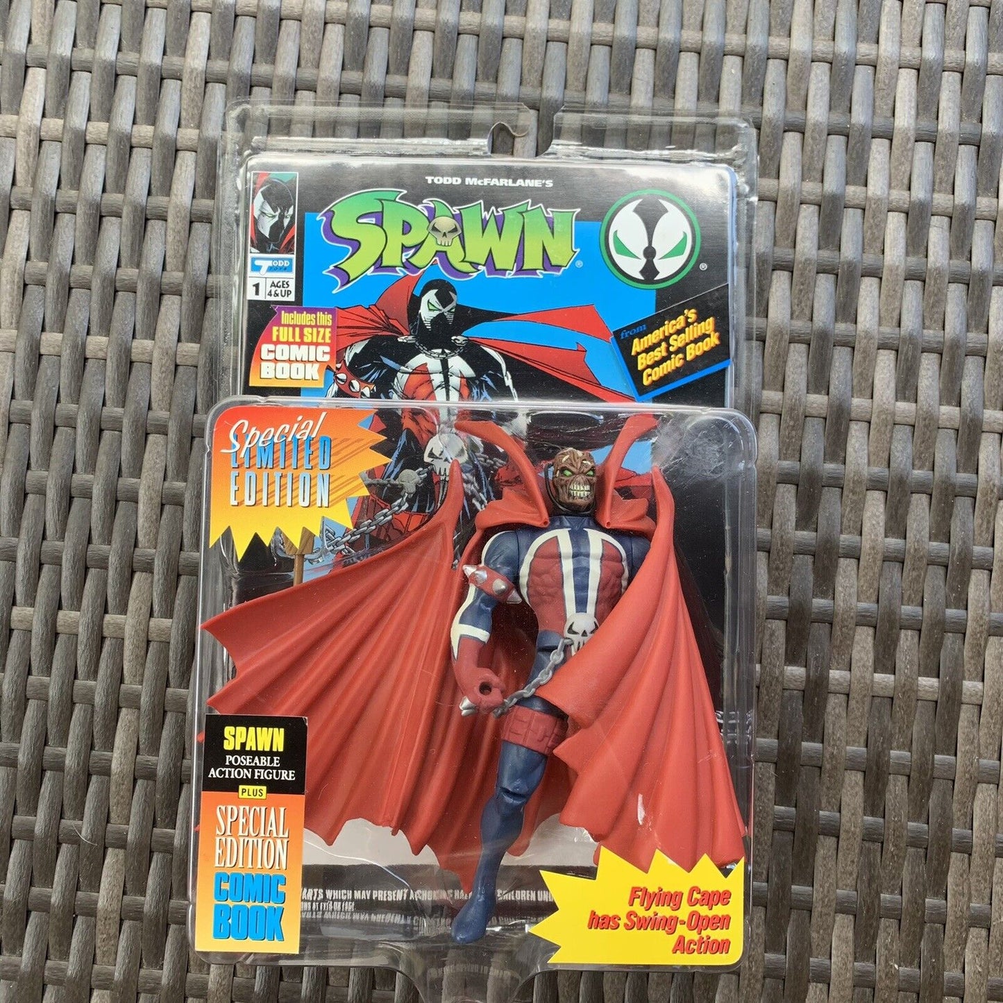 1994 SPAWN WORM HEAD BLUE SUIT VARIANT FLYING CAPE WITH FULL SIZE COMIC BOOK