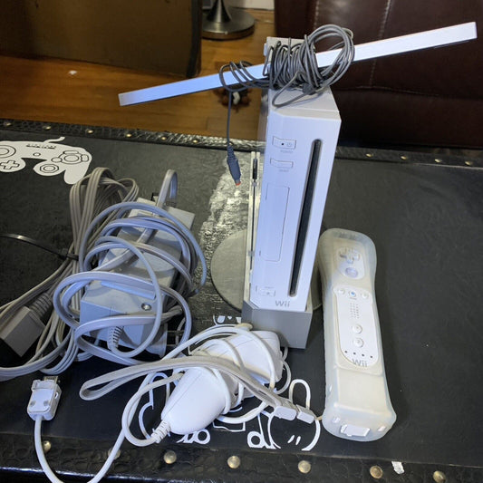 Nintendo Wii Gaming Console Sensor +Cords Gamecube Compatible White RVL-001(USA)