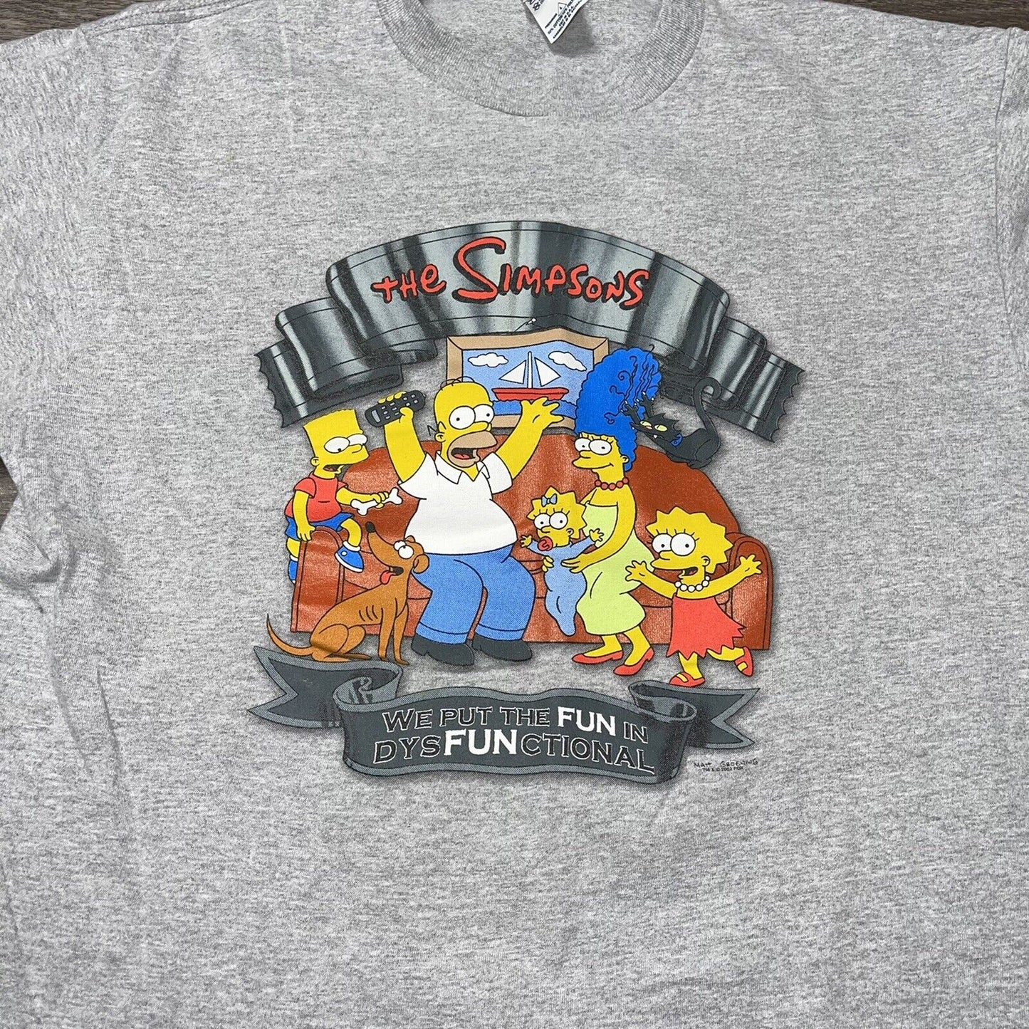 The Simpsons - " We Put the Fun in Dysfunctional " Large Grey T-shirt