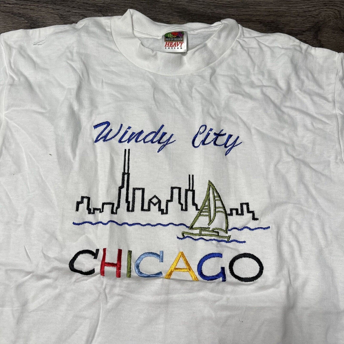 chicago city skyline t shirt size medium
