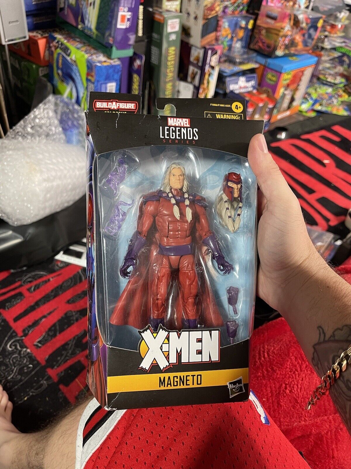 Marvel Legends Series X-Men Age of Apocalypse Magneto 6" Action Figure BAF