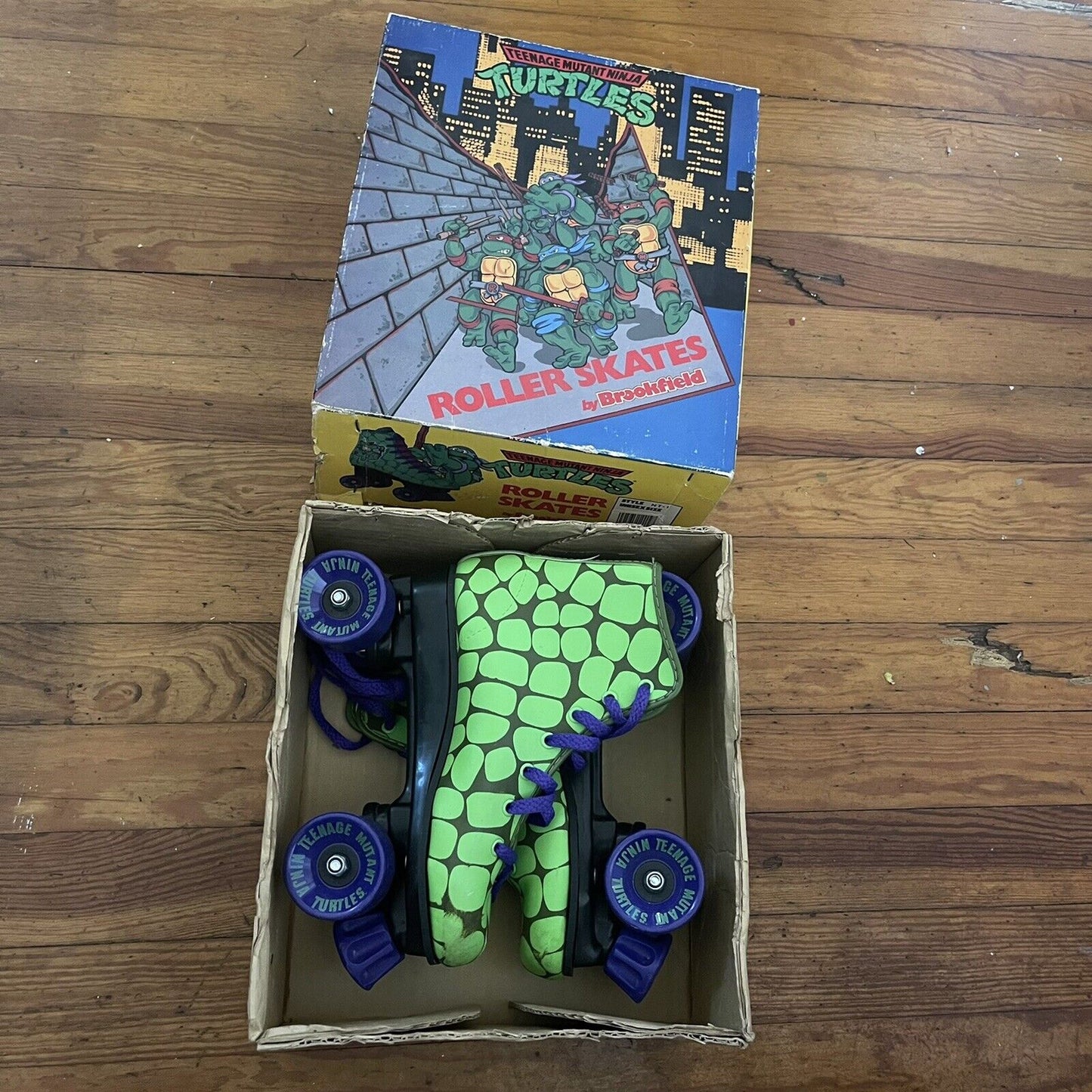 Vintage 1990 Teenage Mutant Turtles NEW Roller Skates Child Size 2 1 TMNT