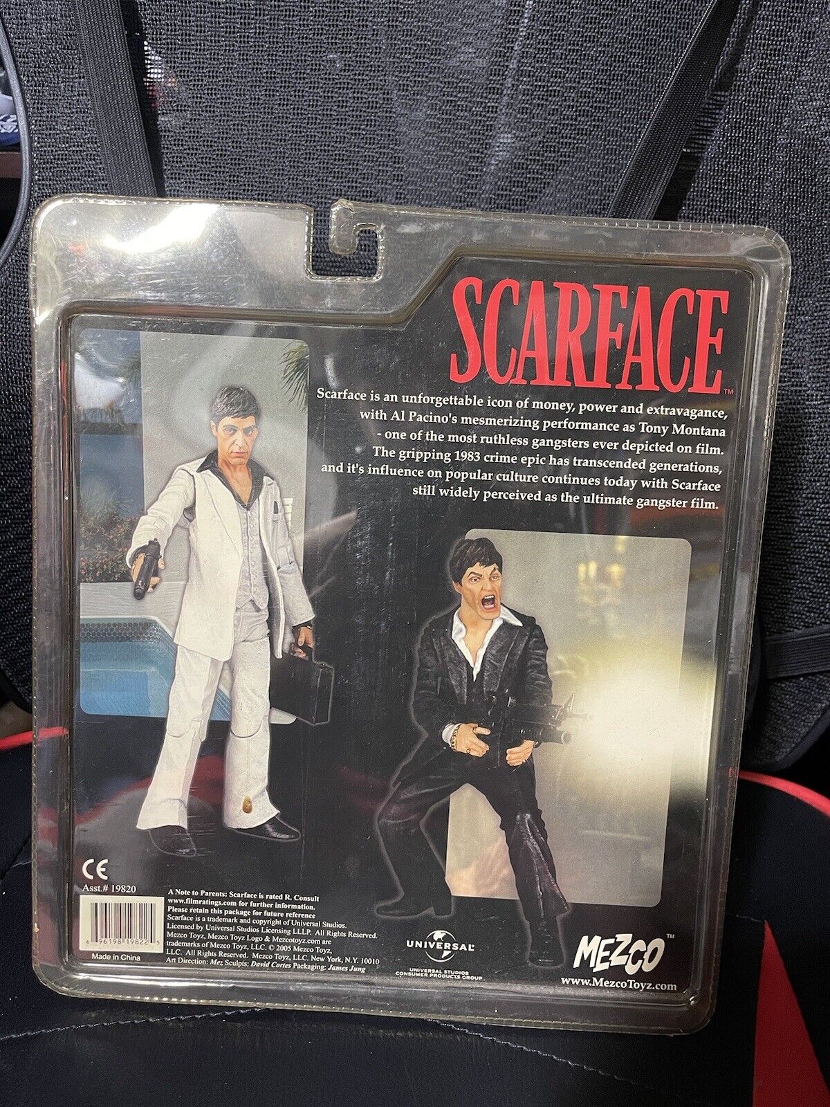 SCARFACE The Fall Al Pachino Figure Mezco 2005 New and Sealed Black Suit
