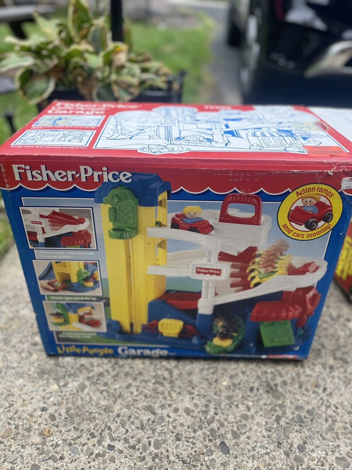 Vintage Fisher Price Little People Chunky 1995 Parking Garage