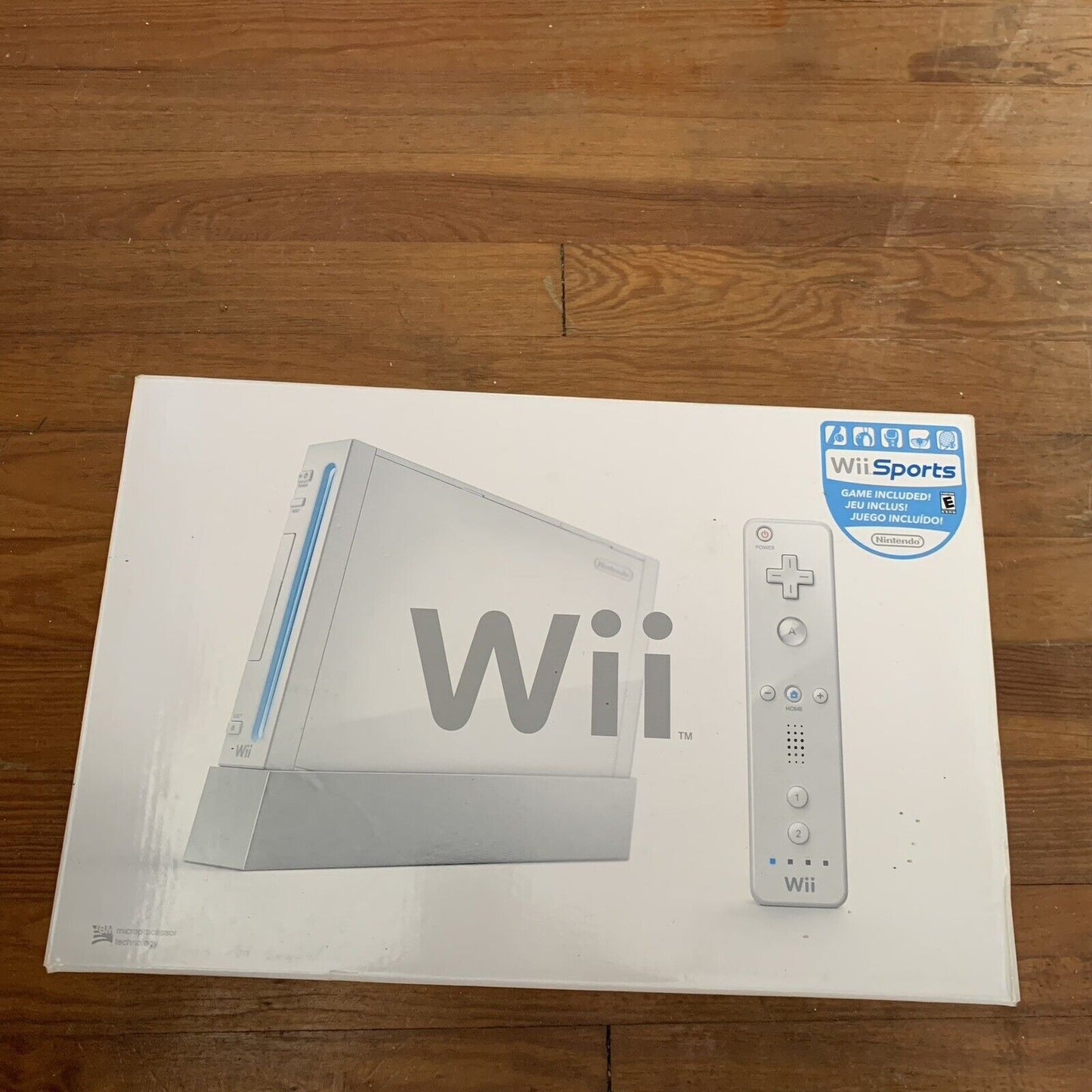 Nintendo Wii Sports Bundle.  Complete System In Box White TESTED
