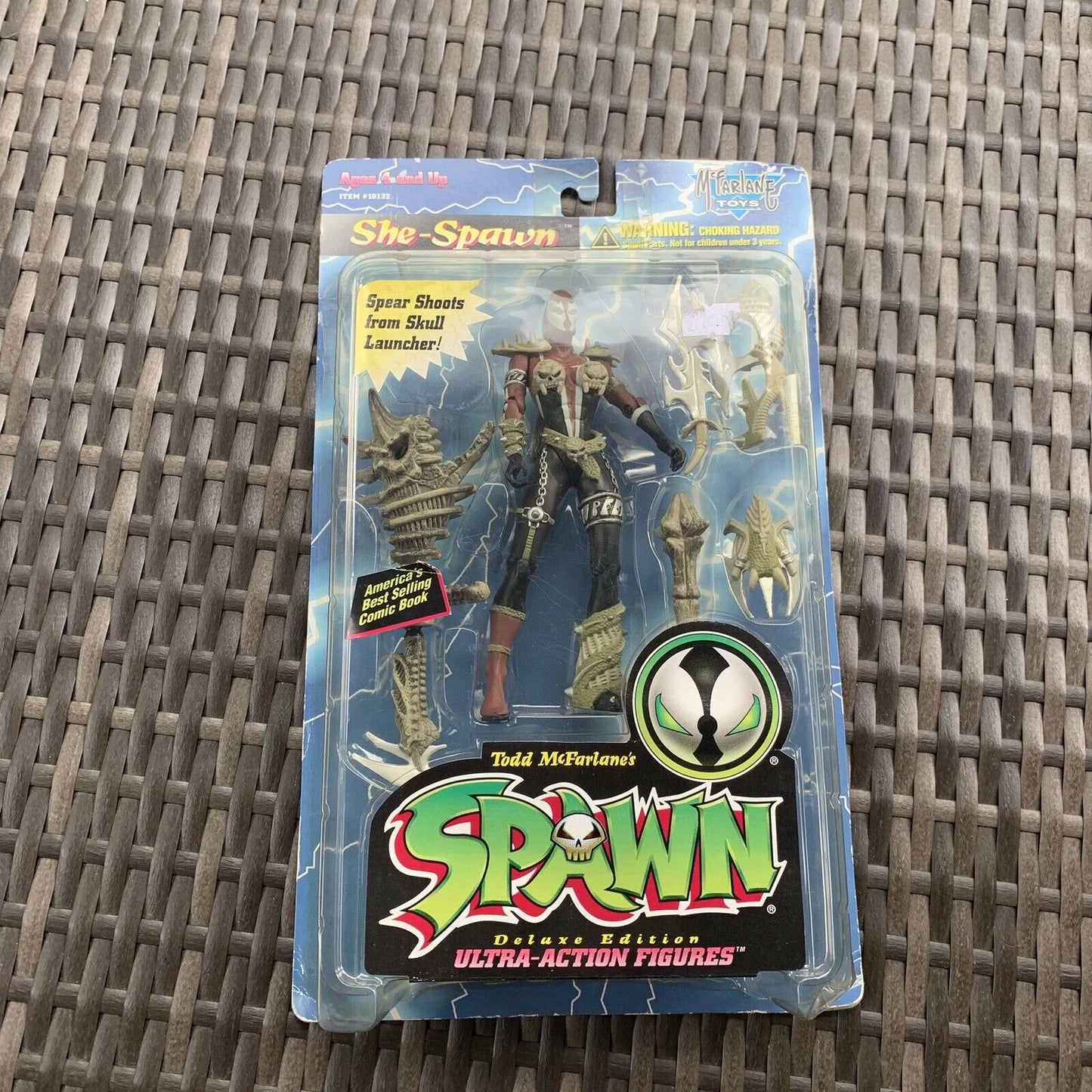 McFarlane Toys Spawn 4 She-Spawn With Rare Beige Launcher Action Figure 1996