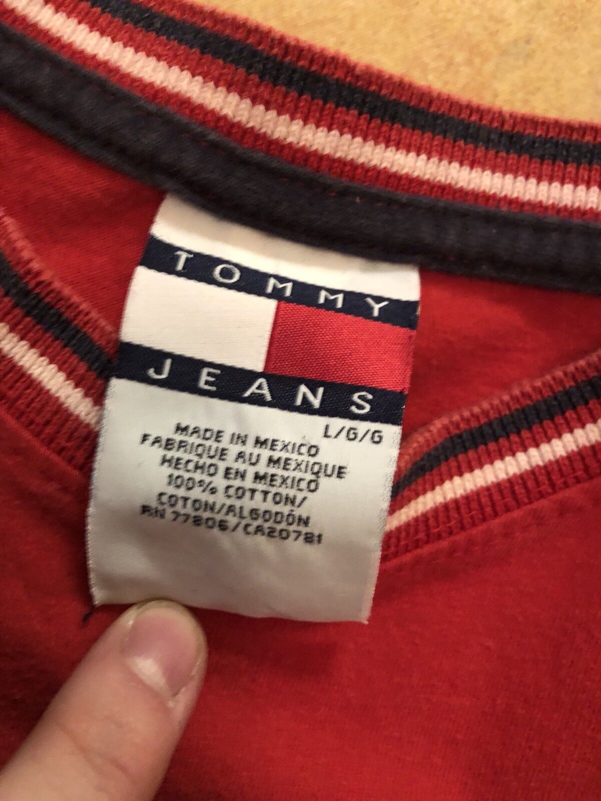 Vintage Tommy Jeans T Shirt Size Large