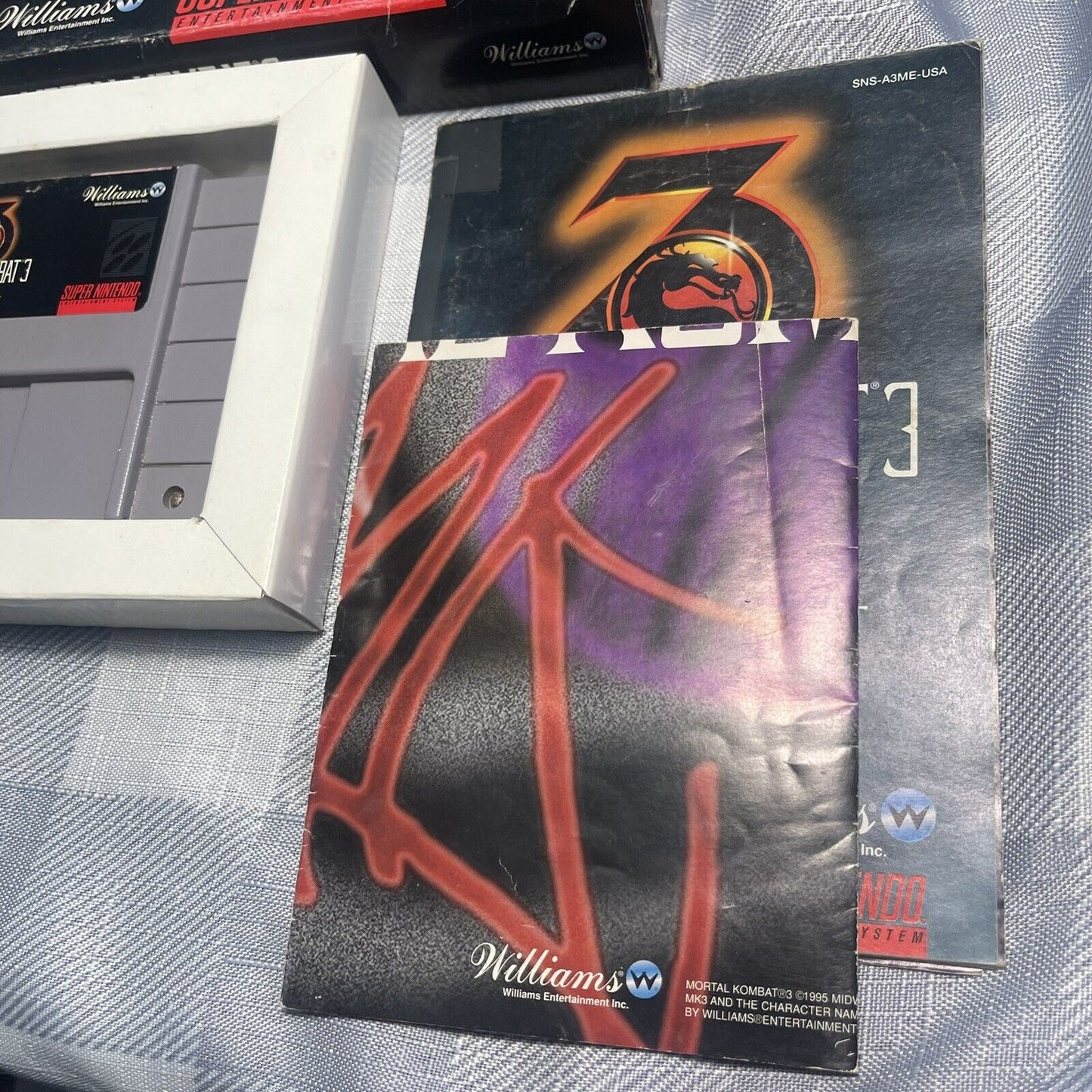 Mortal Kombat 3 (Super Nintendo Entertainment System, 1995) E Manuals + Poster