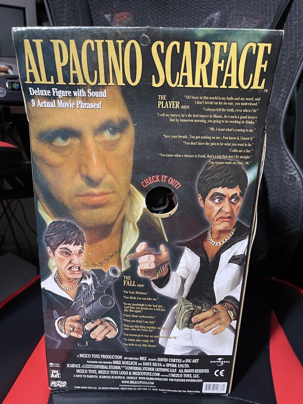 Mezco Toy : Al Pacino : Scarface Deluxe Figure with Sound : 9 Movie Phrases