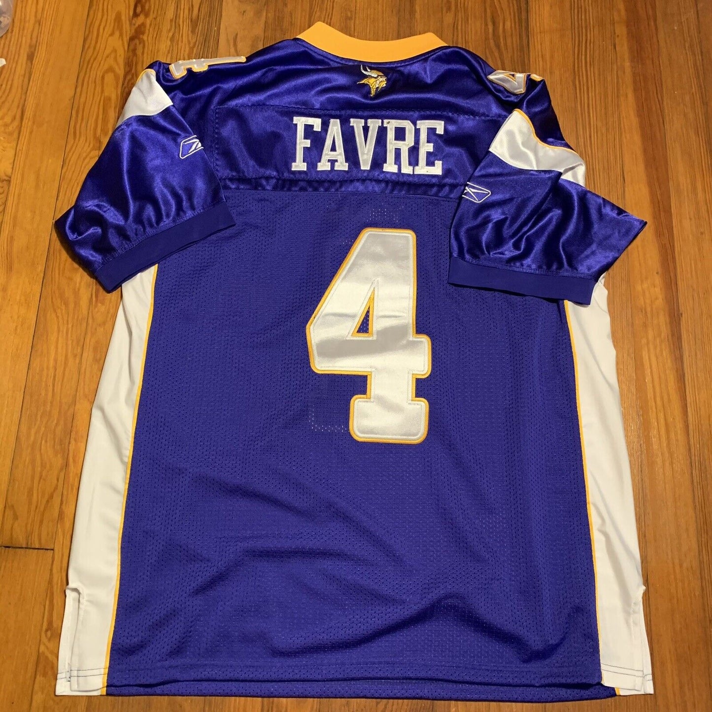 Vintage NFL Brett Favre #4 Minnesota VIKINGS Size 52 Jersey Purple SEWN Reebok
