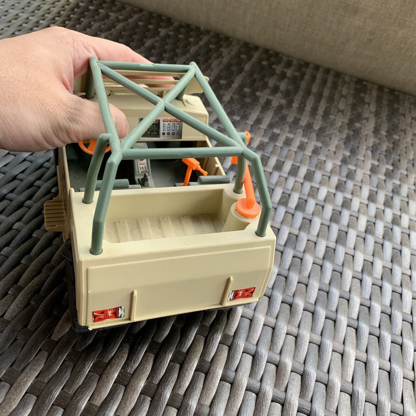 Vintage Jurassic Park The Lost World Net Trapper Jeep Vehicle Kenner 1997 Tan