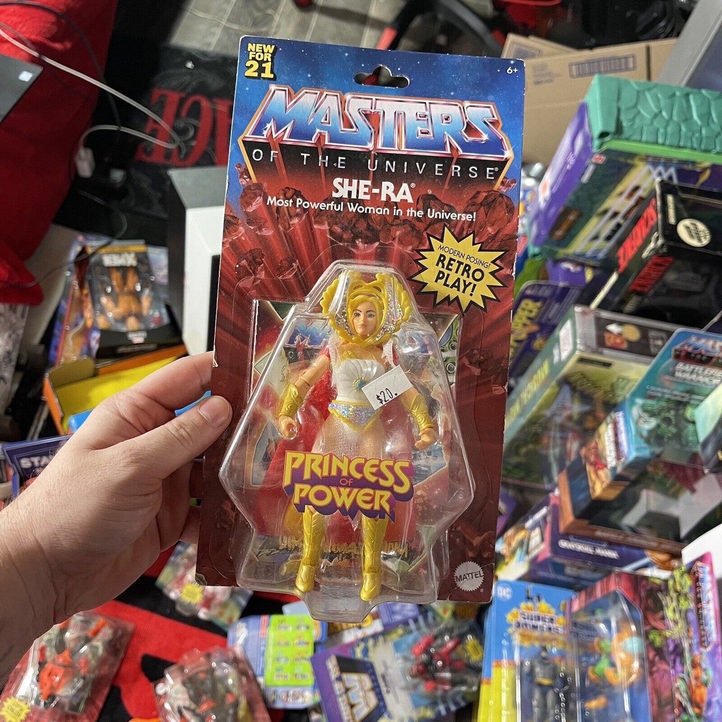 ) Masters of the Universe Origins She-Ra Action Figure MIB