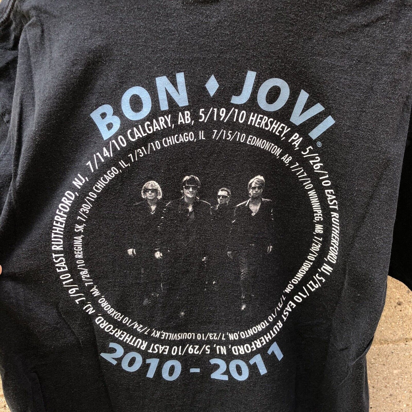 Bon Jovi The Circle Tour North America 2010 black large t-shirt, US rock band