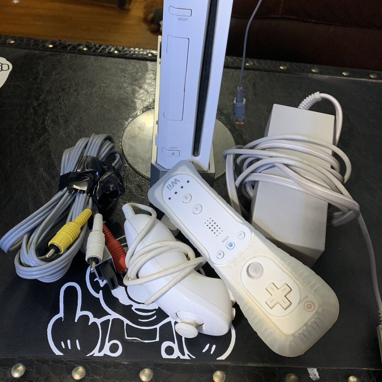 Nintendo Wii Gaming Console Sensor +Cords Gamecube Compatible White