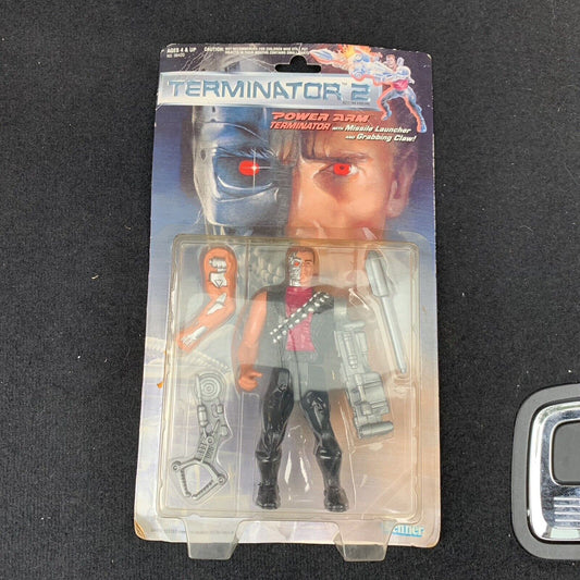 VINTAGE 1992 POWER ARM TERMINATOR 2 JUDGMENT DAY FIGURE KENNER NEW SEALED !
